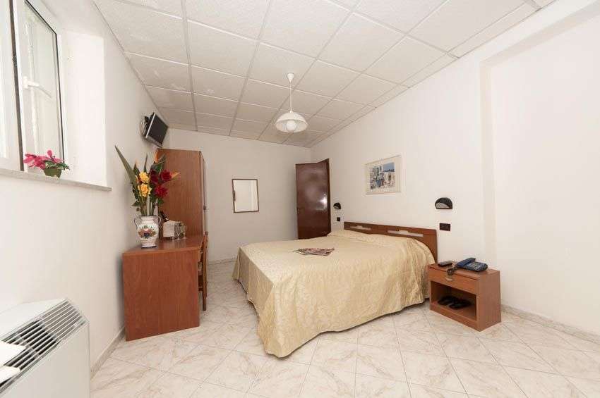 Hotel Villa Franca - mese di Maggio - Ingresso offerte-Isola d'Ischia